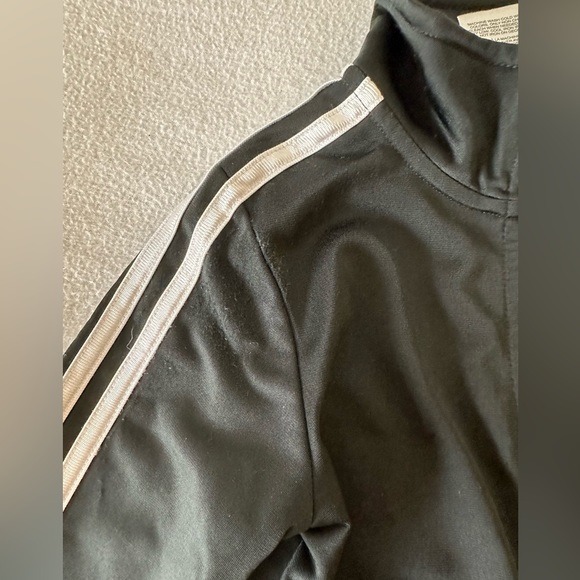 Adidas jacket - Picture 6 of 6
